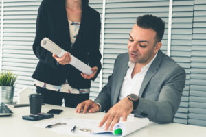 O que considerar antes de contratar um escritório contábil
